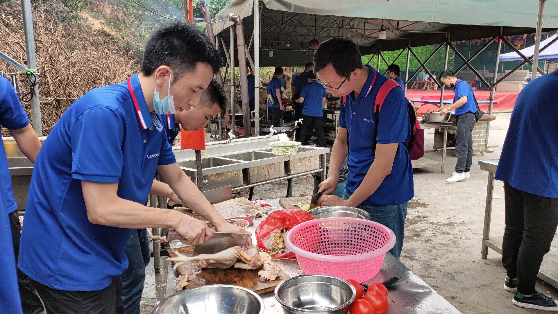 松湖騎行，穿樹飛花；農(nóng)家休閑，擁抱自然