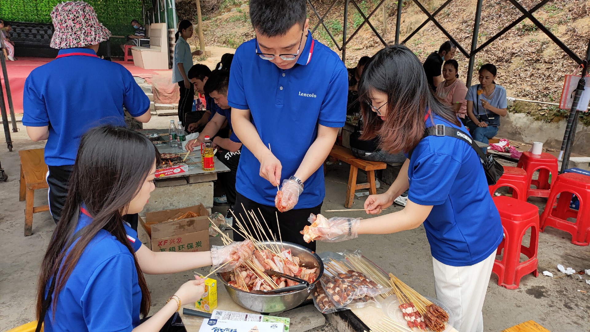 松湖騎行，穿樹飛花；農(nóng)家休閑，擁抱自然